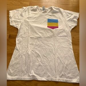 T shirt with rainbow design